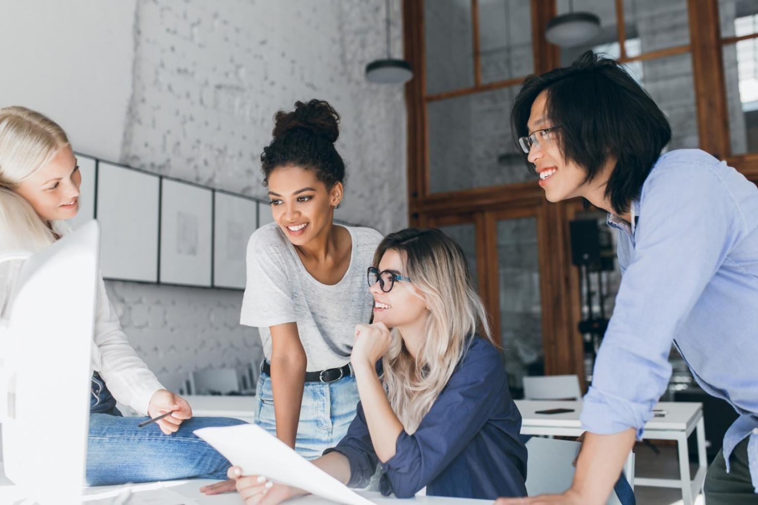 Praktische Übungen und Feedback im Finanztraining